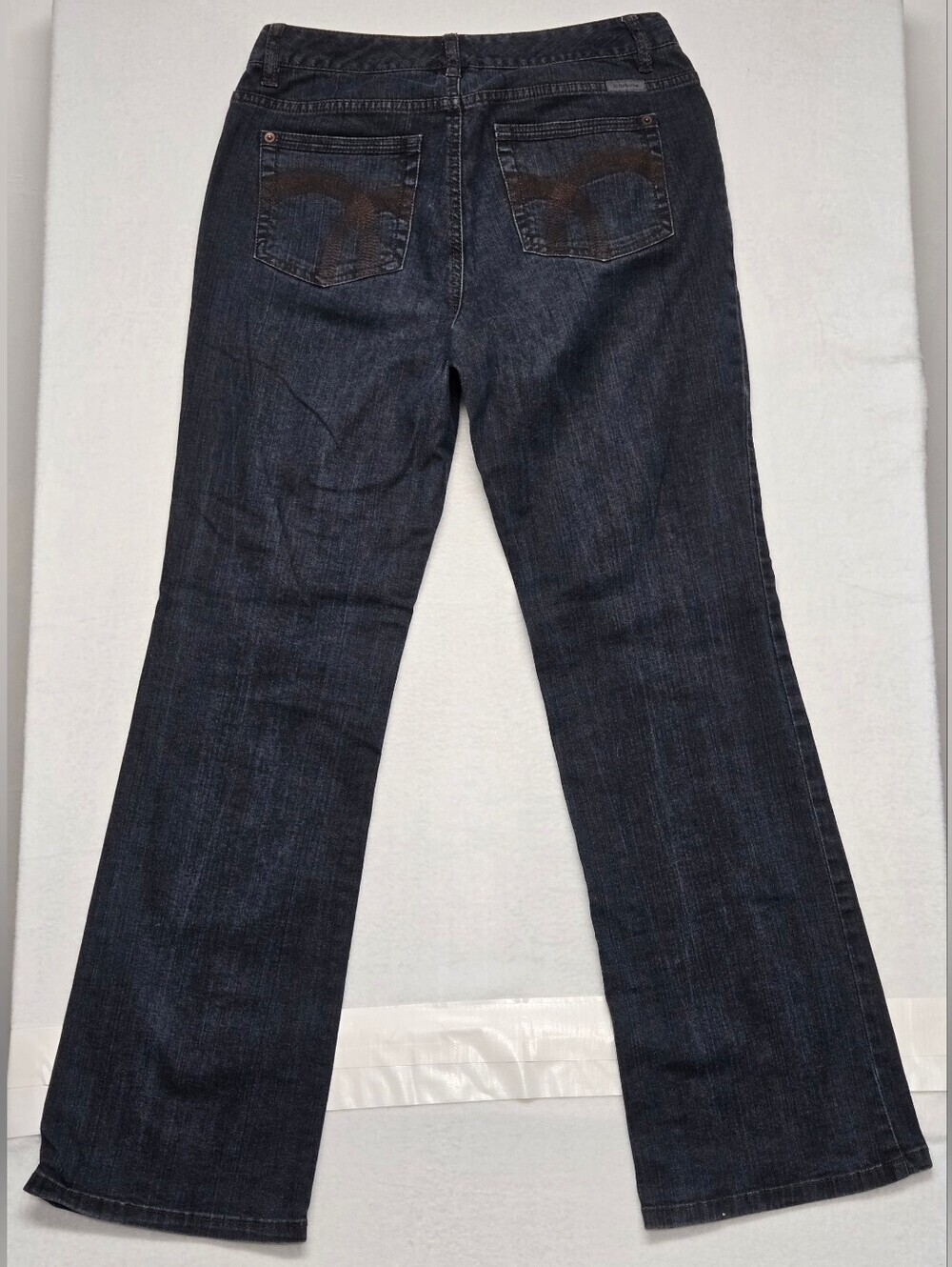 Liz Claiborne Bootcut Jeans 6 - Picture 3 of 3